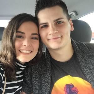 Meet your Posher, Hollie